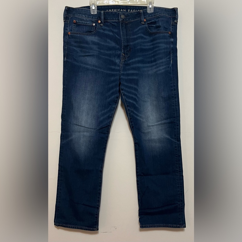 American Eagle size 40x31/32 mens jeans relaxed straight